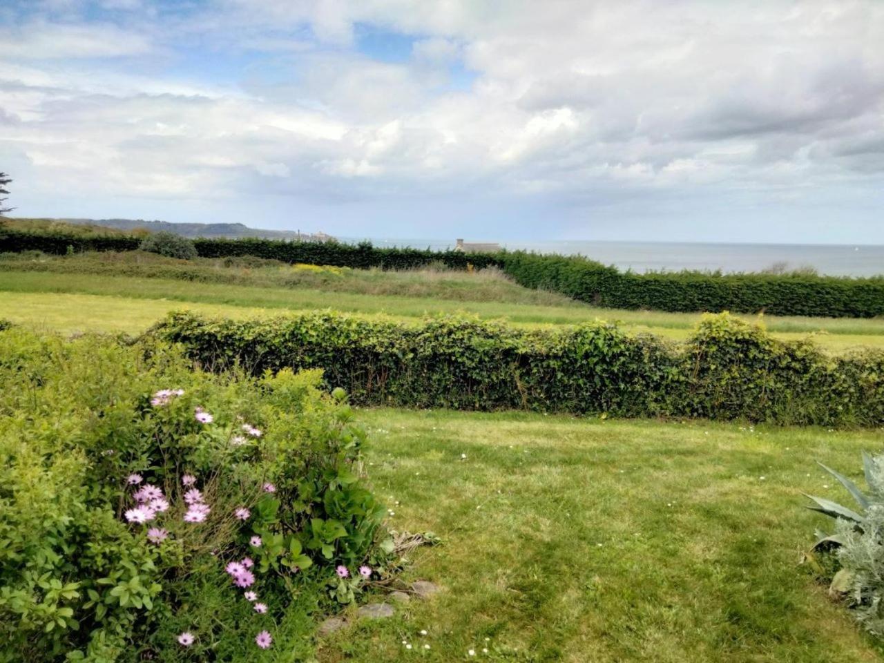 Bienvenue Au Studio L'Escale Bleue Avec Vue Mer Et Sur Le Cap Frehel Сен-Каст-ле-Гильдо Экстерьер фото